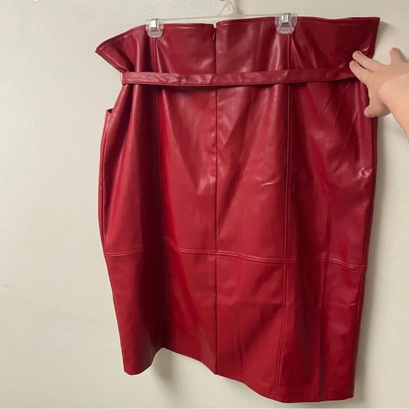 New York & Company Red Faux Leather Button Down Midi Skirt Size 3X - Picture 5 of 7